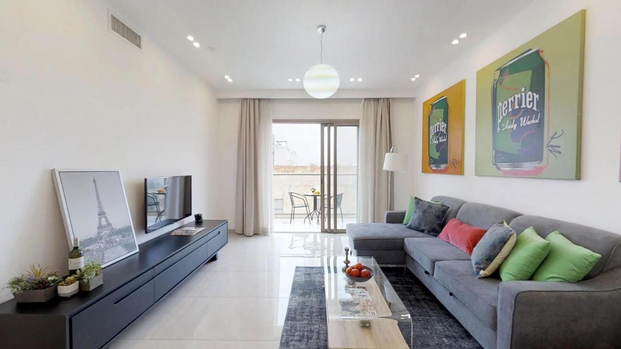 Exclusive Two-Bedroom Apartment With Parking 耶路撒冷 外观 照片